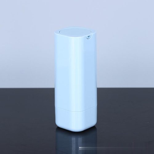 Refillable blue liquid foundation sunscreen bottle